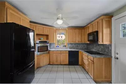 36 Becker Avenue, East Providence, RI 02915 - Photo 7