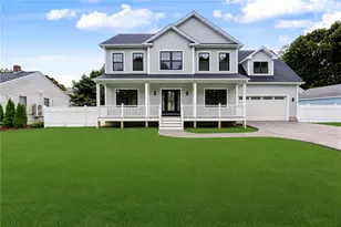 26 Carpenter Ave, Barrington, RI 02806 - Photo 1