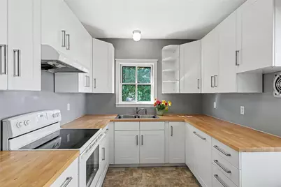 14 Webb Street, Pawtucket, RI 02860 - Photo 7
