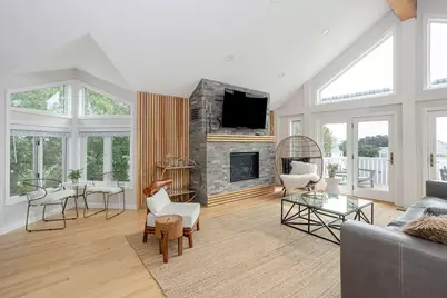 16 Larch Avenue, Narragansett, RI 02882 - Photo 9