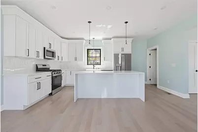 38 Ashburne Street, Pawtucket, RI 02861 - Photo 9