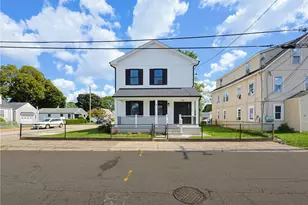 38 Ashburne St, Pawtucket, RI 02861 - Photo 1