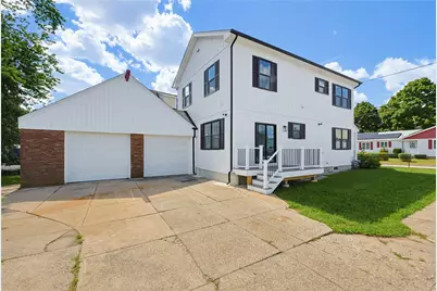 38 Ashburne Street, Pawtucket, RI 02861 - Photo 5