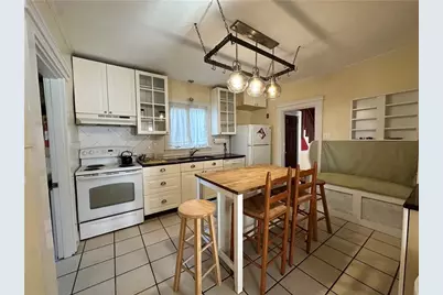 26 Calvert Street, Newport, RI 02840 - Photo 9