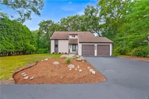 6 Acacia Ct, Coventry, RI 02816 - Photo 1