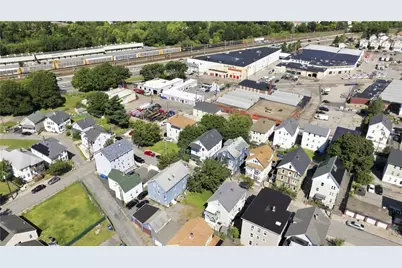 189 Magill Street, Pawtucket, RI 02860 - Photo 23