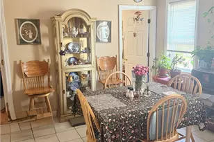 49 Trenton St, Providence, RI 02906 - Photo 15
