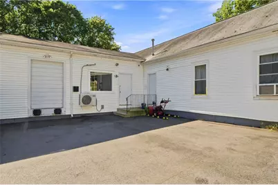 168 Rockland Avenue, Woonsocket, RI 02895 - Photo 11