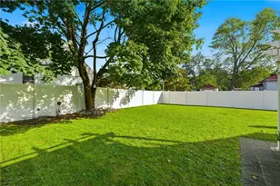 76 George Arden Ave, Warwick, RI 02886 - Photo 13