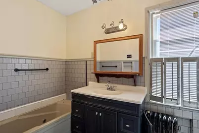 246 Lenox Avenue, Providence, RI 02907 - Photo 29