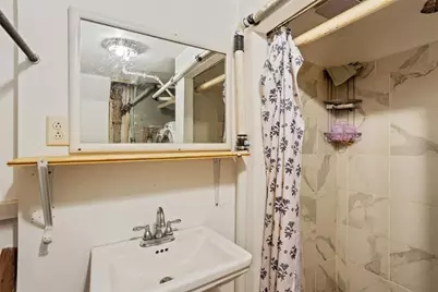 246 Lenox Avenue, Providence, RI 02907 - Photo 47