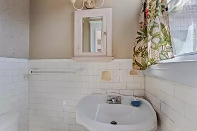 246 Lenox Avenue, Providence, RI 02907 - Photo 19