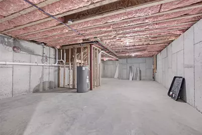 2 Rounds Avenue, East Providence, RI 02915 - Photo 27