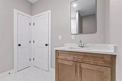 2 Rounds Avenue, East Providence, RI 02915 - Photo 21