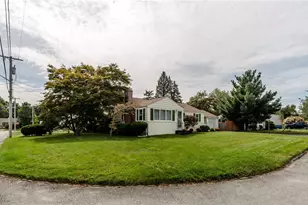 6 Restwood Rd, Cranston, RI 02920 - Photo 3