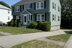 29 Shangri-La Ln, Middletown, RI 02842 - Photo 3