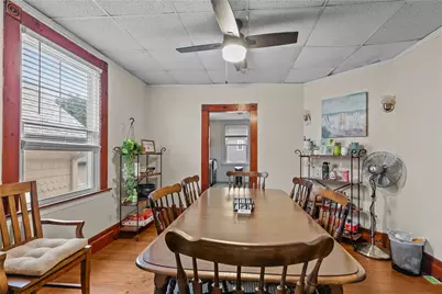 31 W Narragansett Avenue #2, Newport, RI 02840 - Photo 5