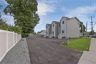 6 Rounds Ave, East Providence, RI 02915 - Photo 35