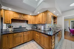6 Colonial Dr, Westerly, RI 02891 - Photo 15