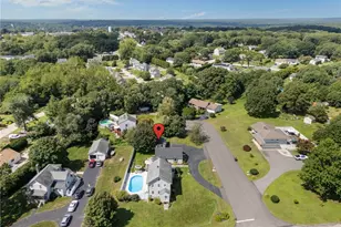 6 Colonial Dr, Westerly, RI 02891 - Photo 5