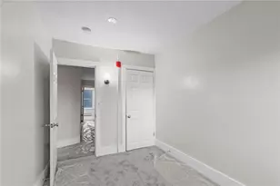 584 Weeden St, Pawtucket, RI 02860 - Photo 19