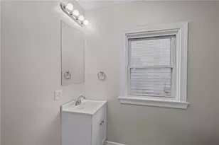 584 Weeden St, Pawtucket, RI 02860 - Photo 7