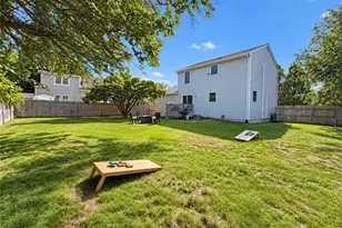 4 Cooke Pl, Warwick, RI 02888 - Photo 31