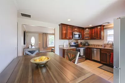 6 Scott Lane, Bristol, RI 02809 - Photo 3