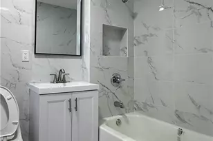 38 East St, Providence, RI 02906 - Photo 7