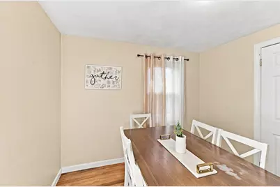 70 Overland Avenue, Cranston, RI 02910 - Photo 9
