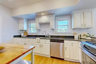 40 Seventh Street #2, Providence, RI 02906 - Photo 9