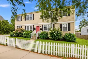 45 Hammond St, Newport, RI 02840 - Photo 1