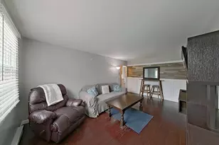 45 Hammond St, Newport, RI 02840 - Photo 5