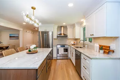 5763 Post Road, East Greenwich, RI 02818 - Photo 11