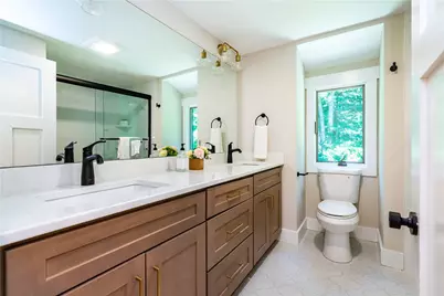 5763 Post Road, East Greenwich, RI 02818 - Photo 33