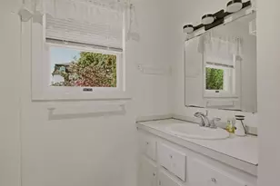 28 Merton Rd, Newport, RI 02840 - Photo 29