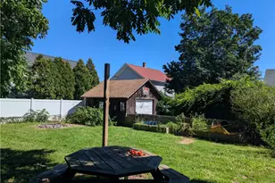 9 Allen Ave, South Kingstown, RI 02879 - Photo 5