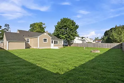 90 Natick Avenue, Warwick, RI 02886 - Photo 3