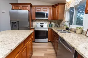 986 Knotty Oak Rd, Coventry, RI 02816 - Photo 19