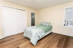 986 Knotty Oak Rd, Coventry, RI 02816 - Photo 13