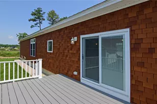 33 Bogey Circle, South Kingstown, RI 02879 - Photo 3