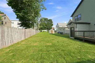 135 Owen Ave, Pawtucket, RI 02860 - Photo 43