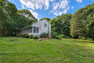 30 Earle Dr, North Kingstown, RI 02852 - Photo 5