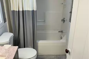 21 Pope St, Newport, RI 02840 - Photo 9
