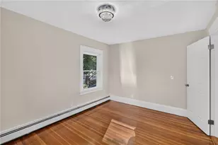 196 Sinclair Ave, Providence, RI 02907 - Photo 13