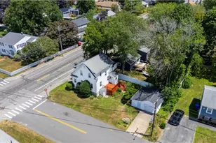 53 Wampanoag Trl, East Providence, RI 02915 - Photo 3