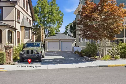 8 Everett Street #3, Newport, RI 02840 - Photo 3