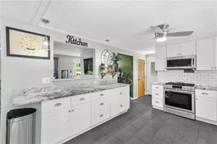 39 Okinawa Ave, Warwick, RI 02889 - Photo 15