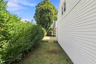 85 Moorland Ave, Providence, RI 02908 - Photo 37