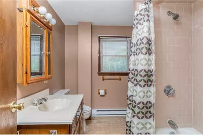 11 Lincoln Avenue #3, Bristol, RI 02809 - Photo 9